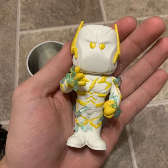 Funko Soda DC Comics The Flash Godspeed 1/15,000 Opened Can Common Variant - Picture 6 of 8